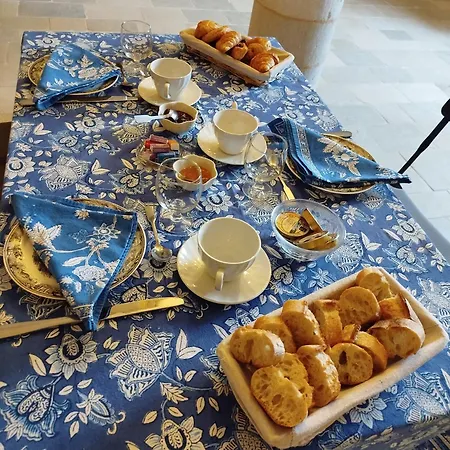 Les Communs De Chiffrevast Tamerville