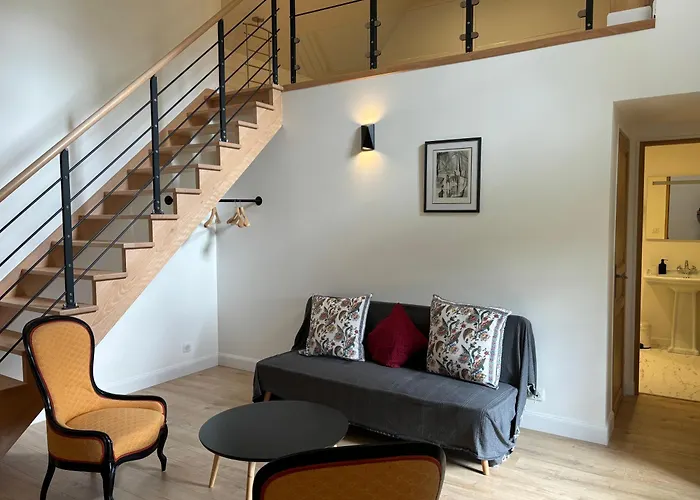 Bed & Breakfast Les Communs De Chiffrevast