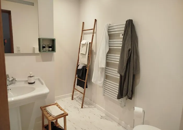 Les Communs De Chiffrevast Bed & Breakfast