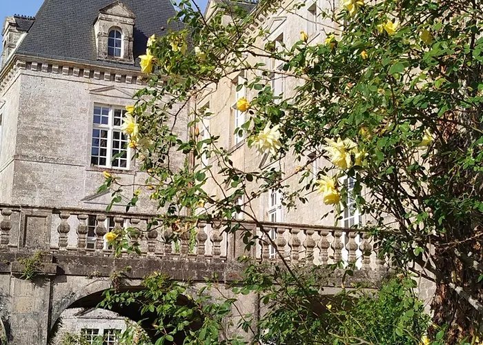 Bed & Breakfast Les Communs De Chiffrevast