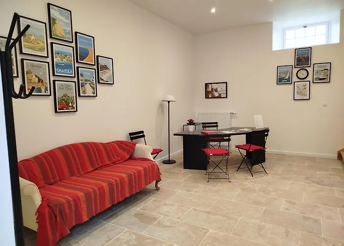 Les Communs De Chiffrevast Bed & Breakfast Tamerville