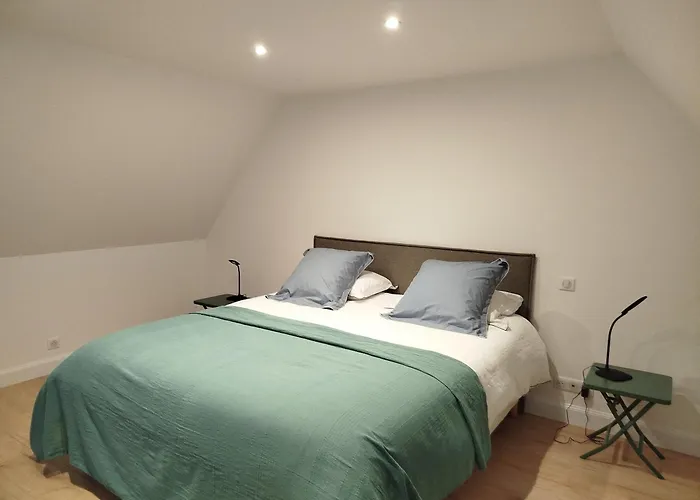 Bed & Breakfast Les Communs De Chiffrevast Tamerville