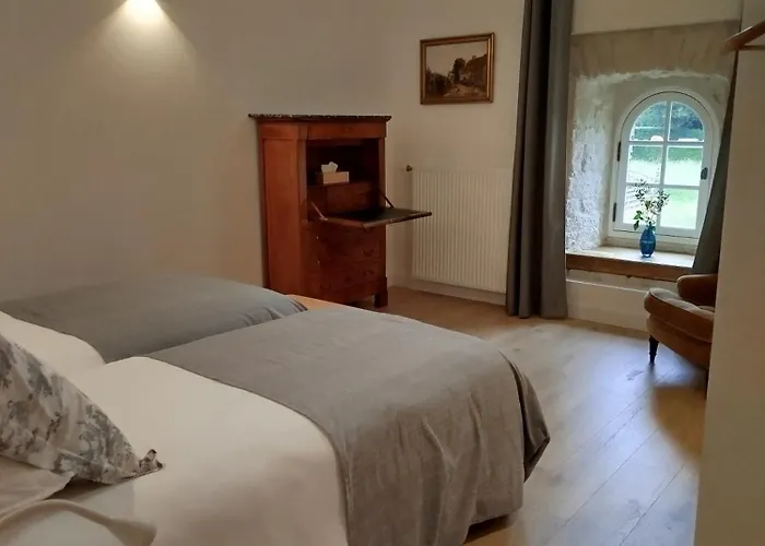 Les Communs De Chiffrevast *